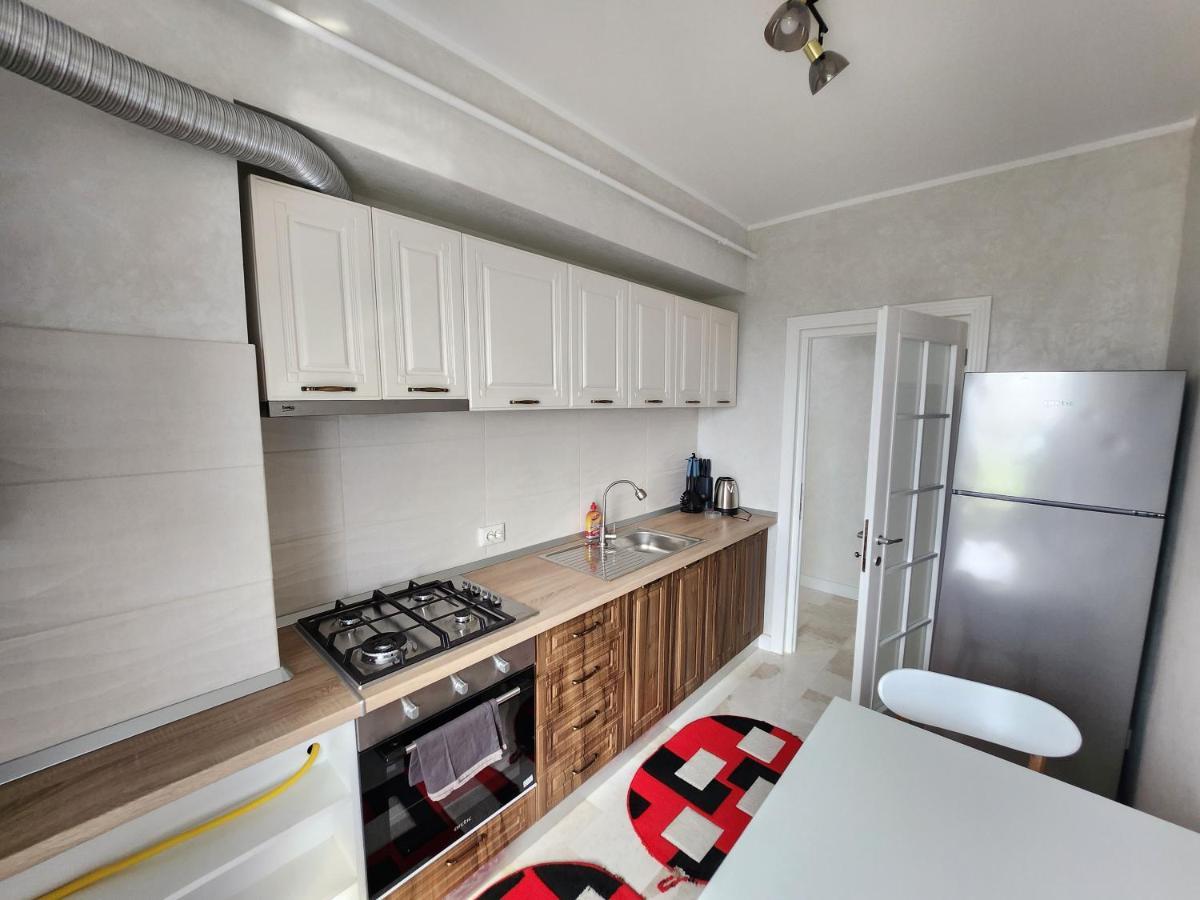 יאשי Sunrise New Copou Apartments מראה חיצוני תמונה