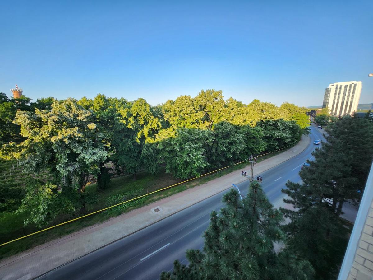 יאשי Sunrise New Copou Apartments מראה חיצוני תמונה