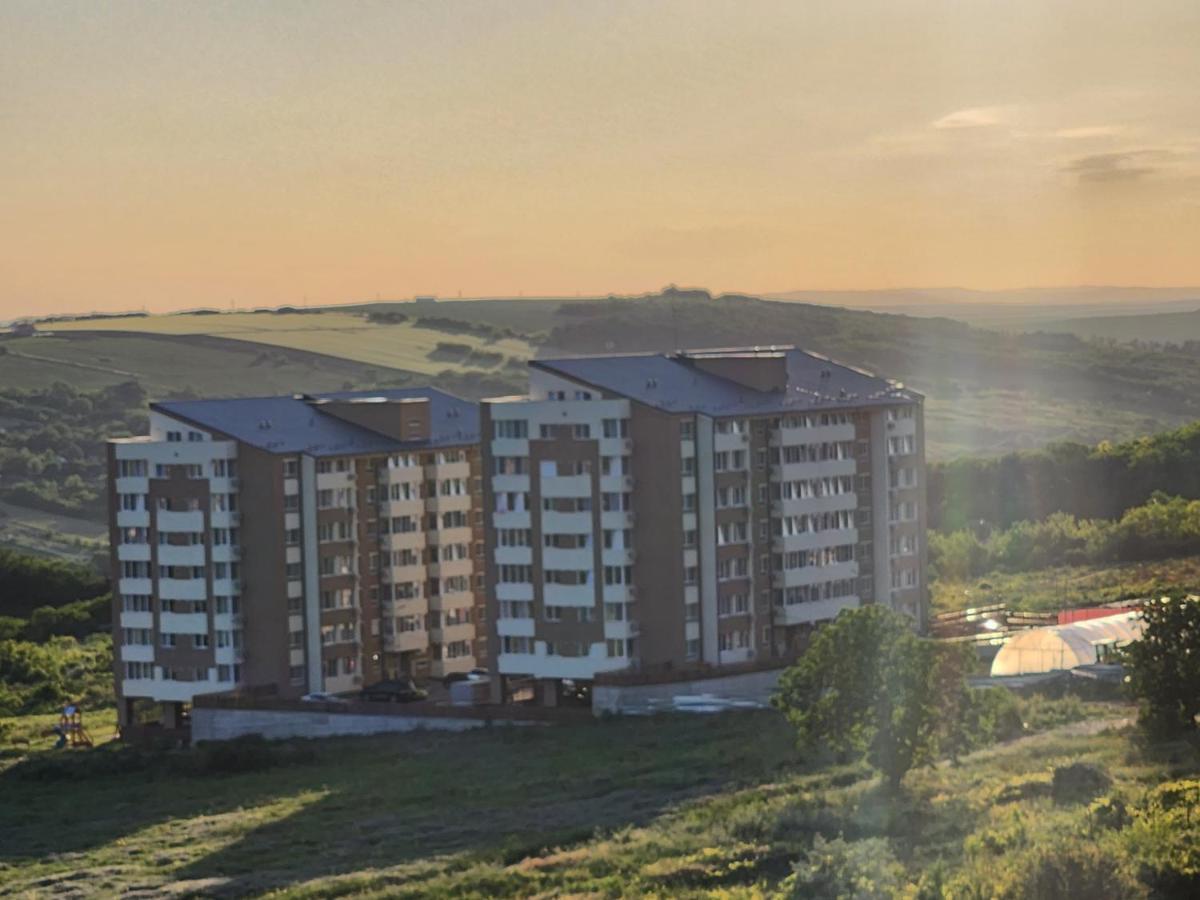 יאשי Sunrise New Copou Apartments מראה חיצוני תמונה